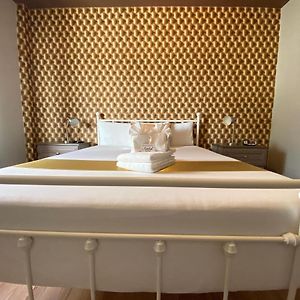 Camera standard con letto king size